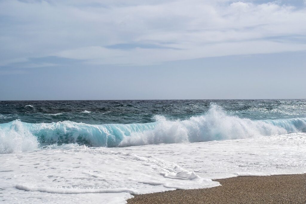 sea, nature, waves-8437245.jpg